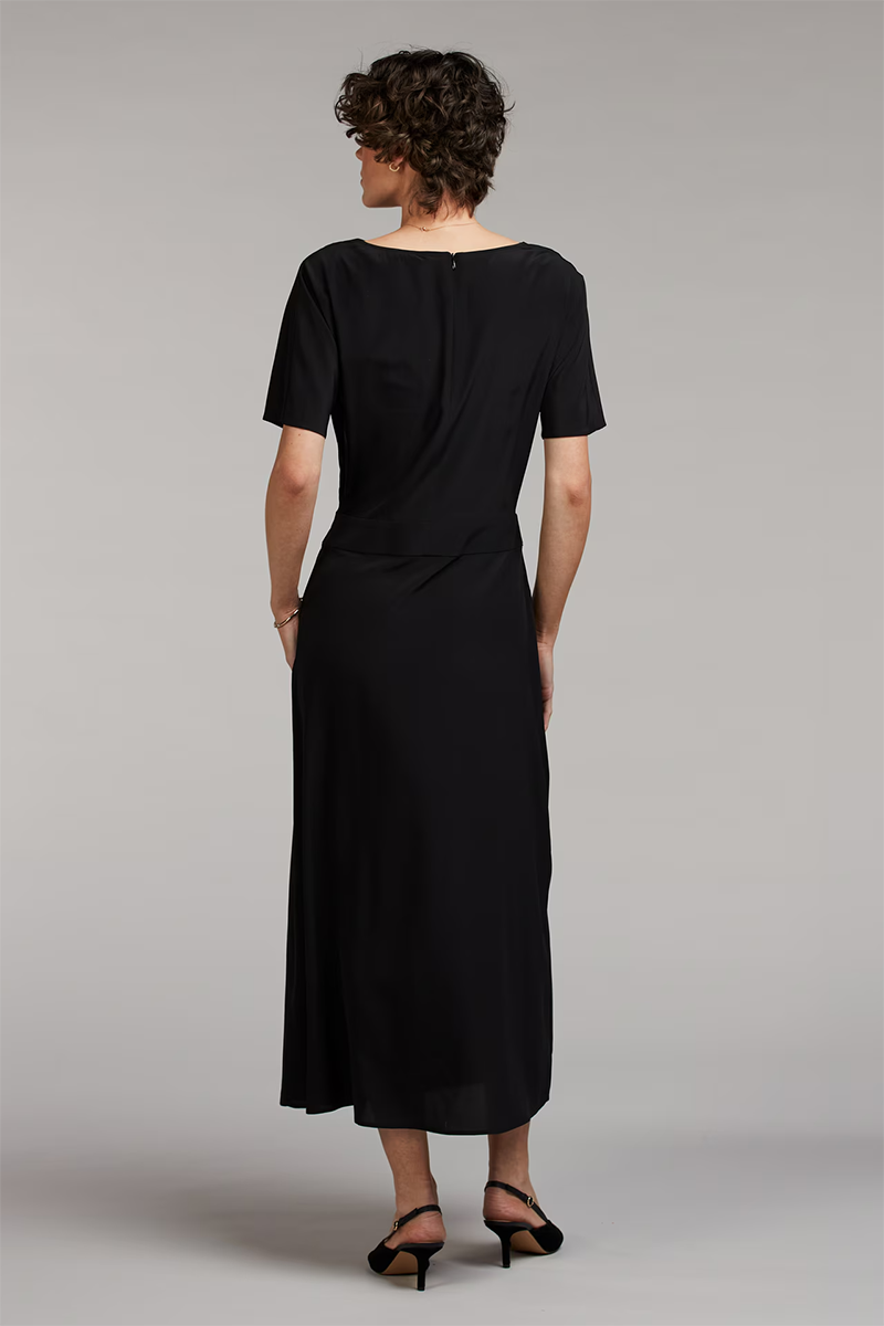 Jessa, Dress
