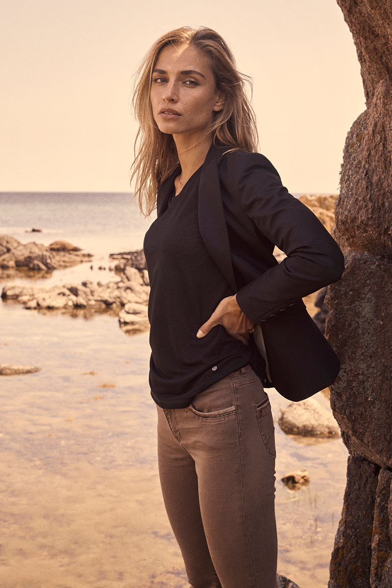 Vinsæll Mos Mosh dragtarjakki