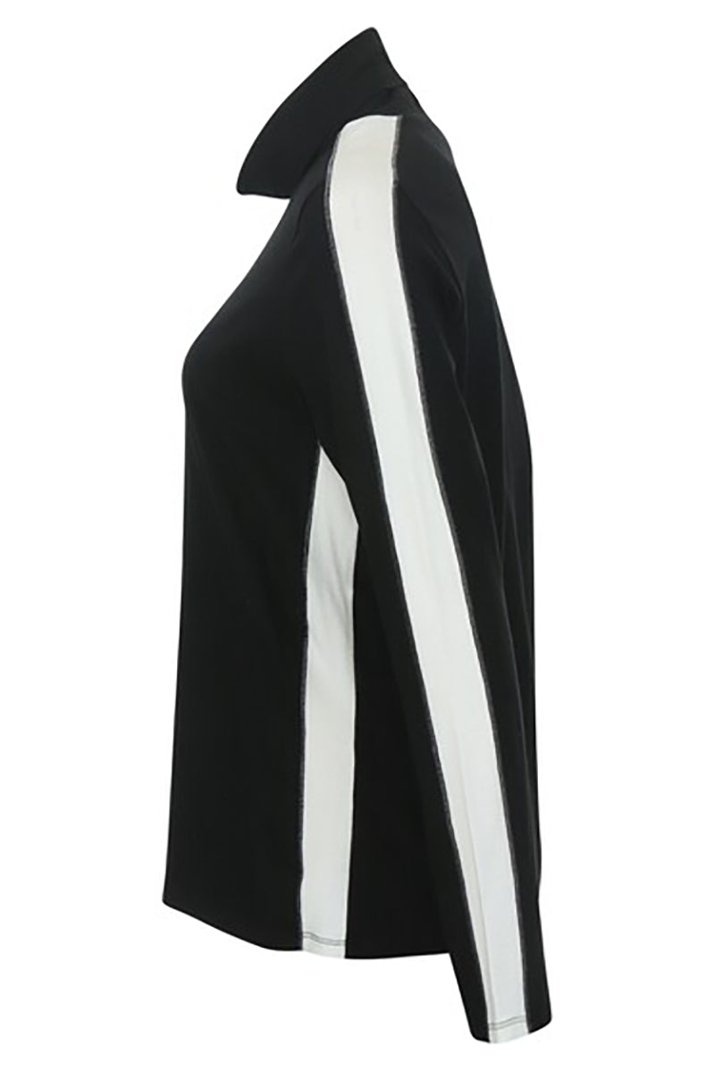 Turtleneck with contrasting stripes on the sides