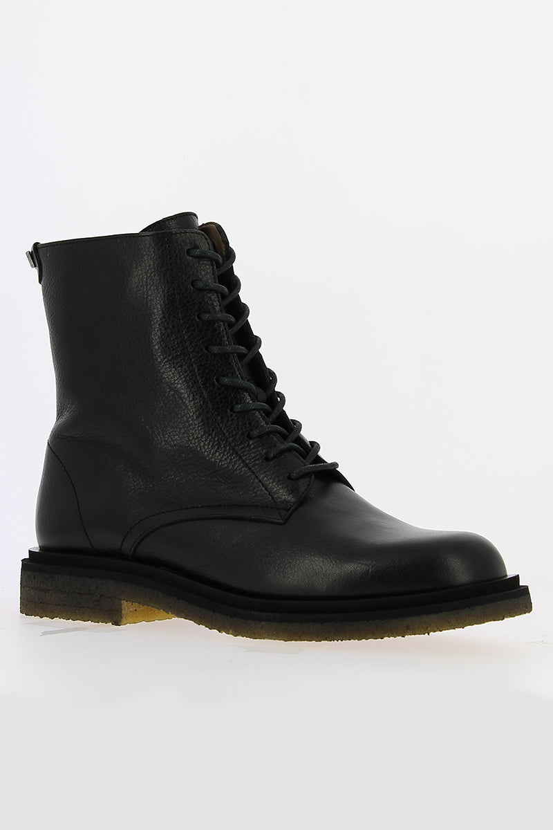Piel boots