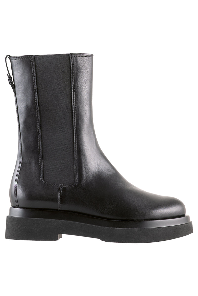 Ökklaskór úr svörtu leðri frá Högl.