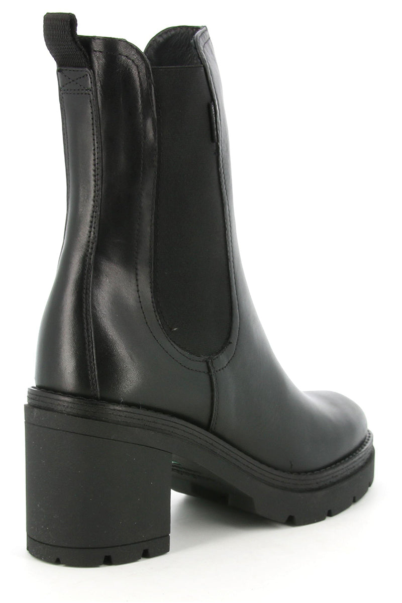 Stílhreinir svartir ökklaskór með hæl. 