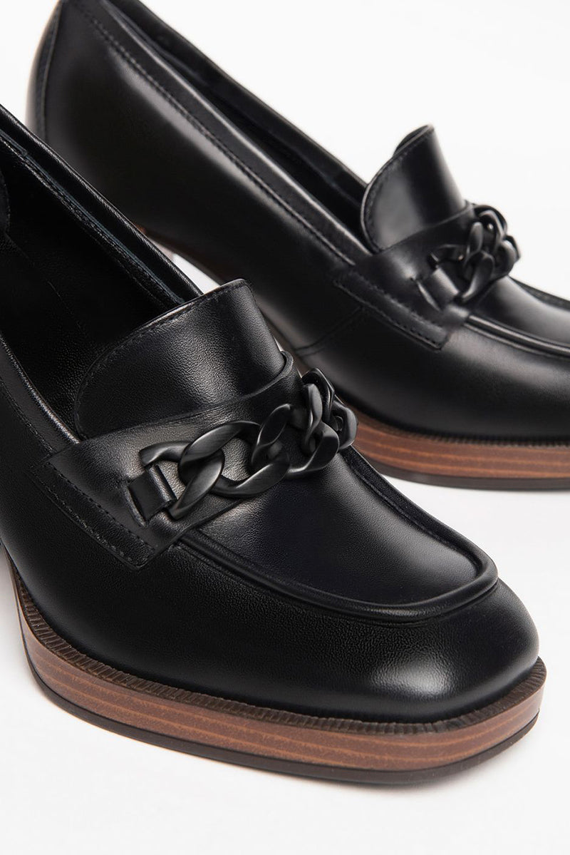 Leather heel loafers