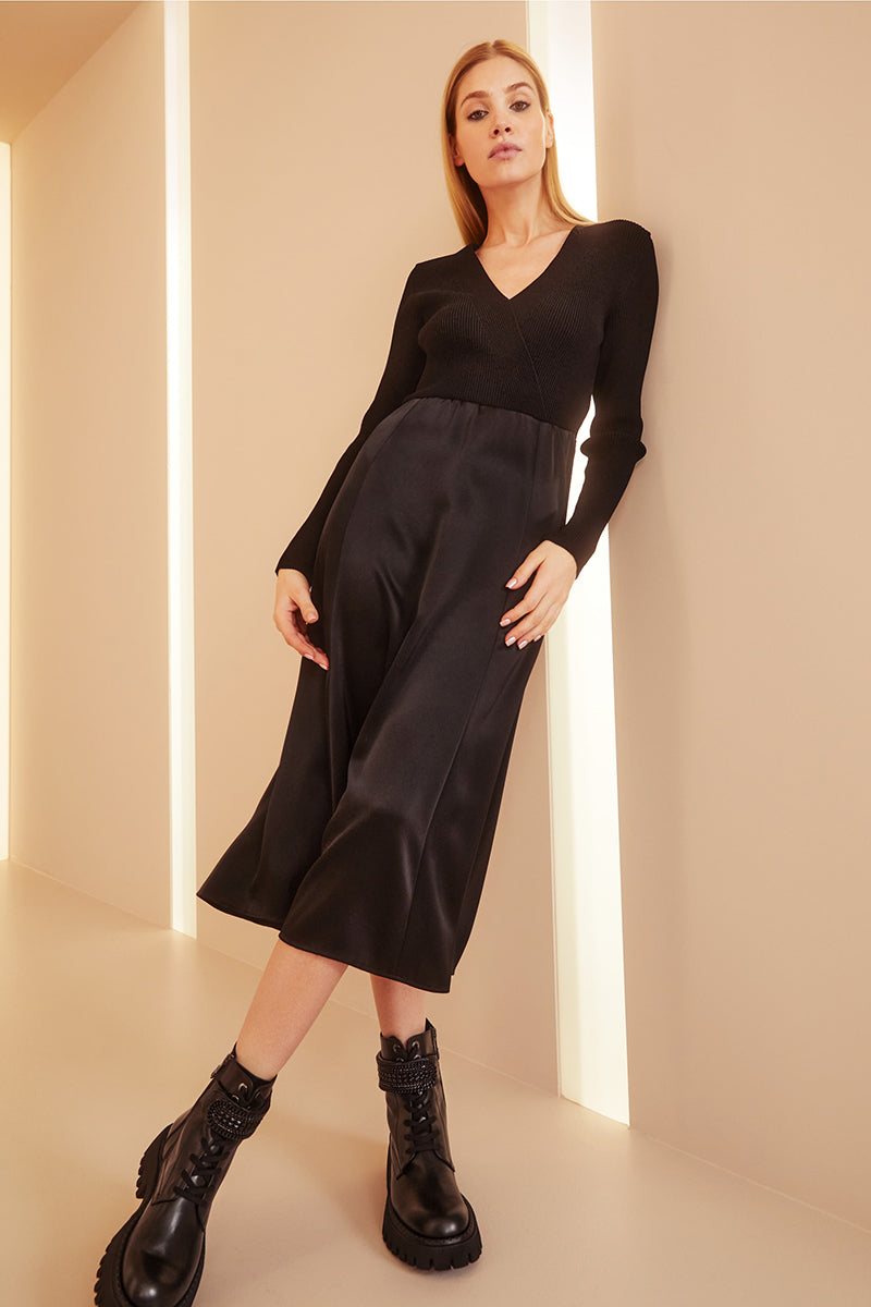 Elegant “Rethink Together” dress