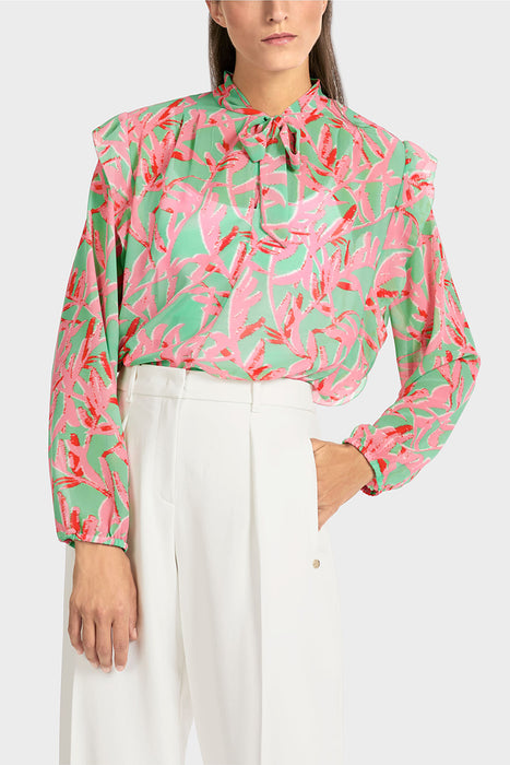 Frilly blouse with floral print